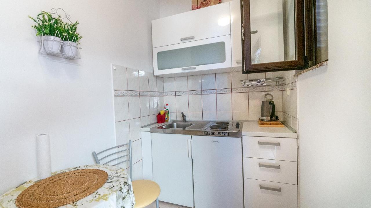 Lela 1 Apartment Bibinje Bagian luar foto